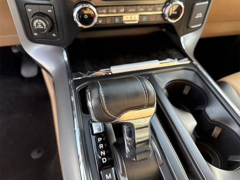 Used 2022 Ford F150 Lariat w/ Equipment Group 502A High image 30