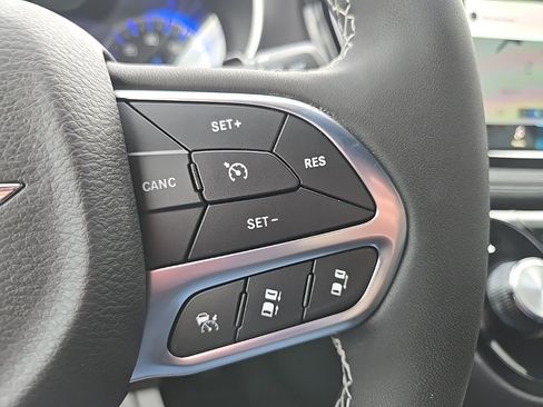 New 2026 Chrysler Pacifica Select image 42