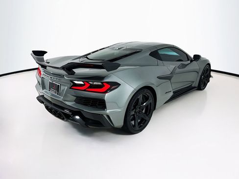 Used 2023 Chevrolet Corvette Z06 w/ Z07 Performance Package image 8