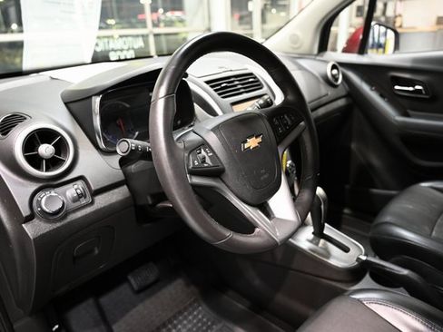 Used 2016 Chevrolet Trax LT w/ LT Convenience Package image 18