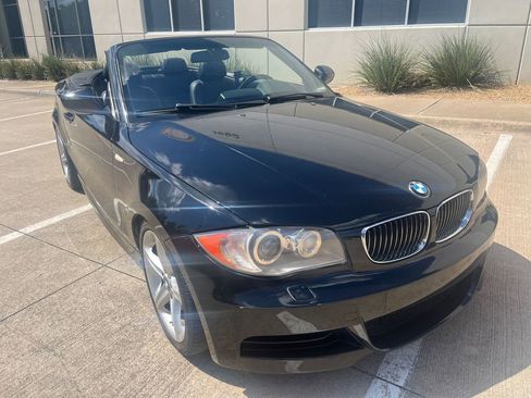 Used 2010 BMW 135i Convertible w/ Premium Pkg image 3