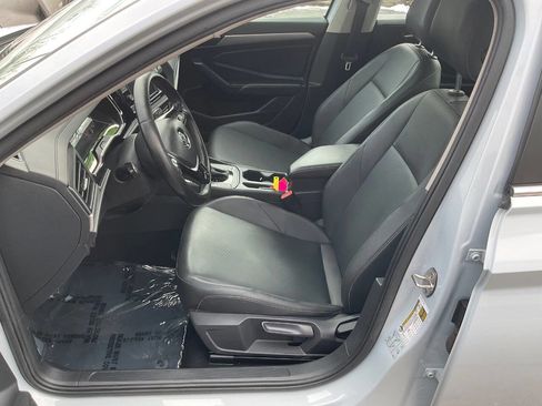 Used 2019 Volkswagen Jetta SE image 12