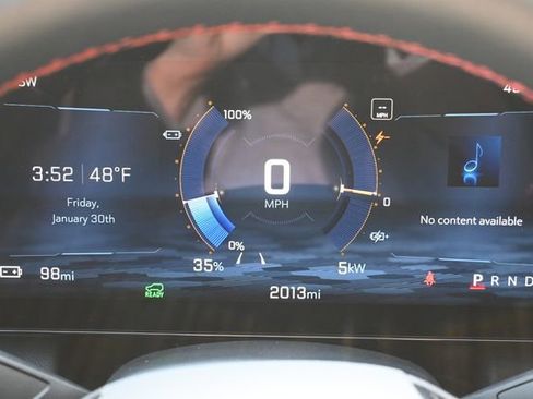 New 2025 Chevrolet Equinox EV RS image 15