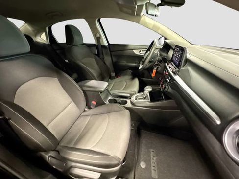 Used 2023 Kia Forte LXS FWD image 26