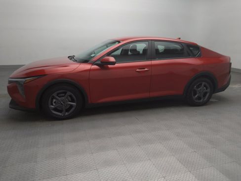 Used 2025 Kia K4 FWD image 2