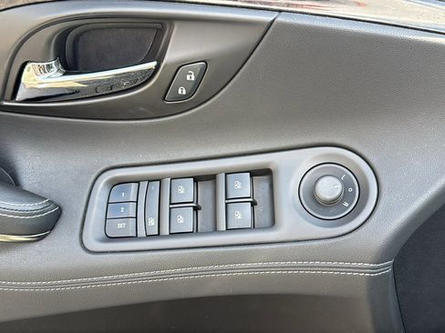 Used 2015 Buick LaCrosse Leather FWD image 13