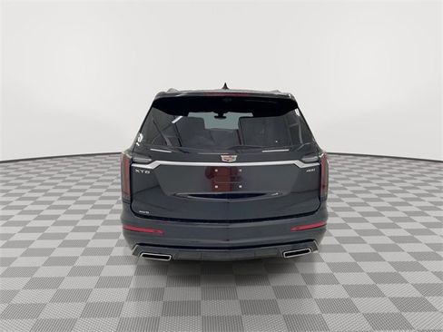 Certified 2025 Cadillac XT6 Sport w/ Platinum Package image 9