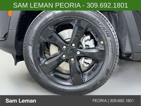 New 2025 Jeep Grand Cherokee L Limited w/ Black Appearance Package image 32