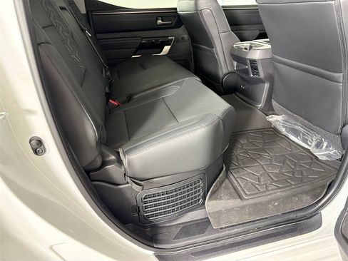 Used 2024 Toyota Tundra Limited image 15