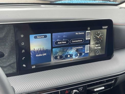 New 2025 Nissan Kicks SR image 22