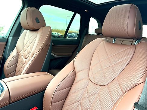New 2026 BMW X5 xDrive50e AWD/4WD image 11