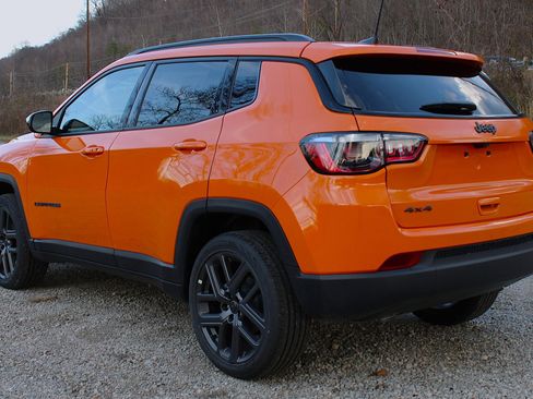 New 2026 Jeep Compass Latitude image 7