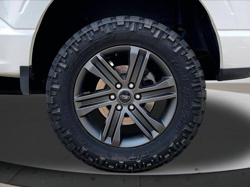 Used 2022 Ford F150 Lariat AWD/4WD image 36