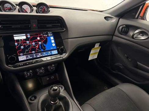 Used 2024 Nissan Z Performance w/ Heritage Edition RWD image 26