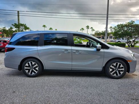 New 2026 Honda Odyssey EX-L image 7