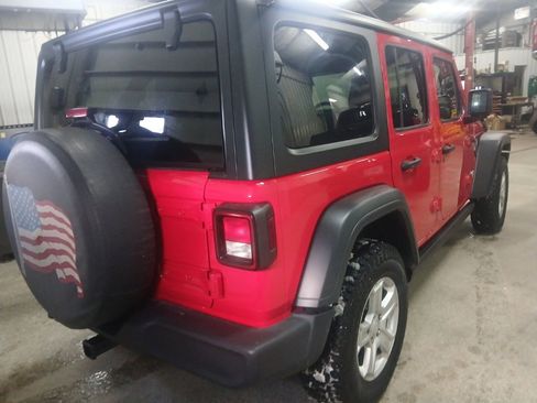 Used 2018 Jeep Wrangler Unlimited Sport image 21