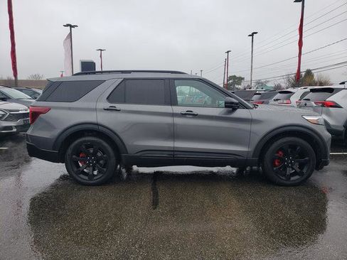 Used 2022 Ford Explorer ST w/ Equipment Group 401A image 2