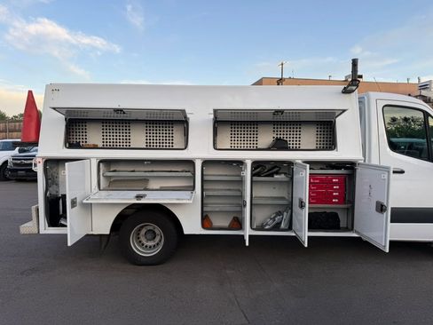 Used 2022 Mercedes-Benz Sprinter 3500 image 14