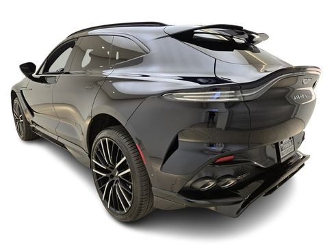 Used 2025 Aston Martin DBX 707 image 11