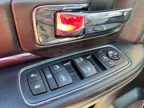 Used 2016 RAM 1500 Laramie w/ Convenience Group image 22