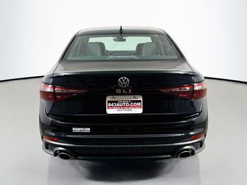 Used 2025 Volkswagen Jetta GLI Autobahn FWD image 6