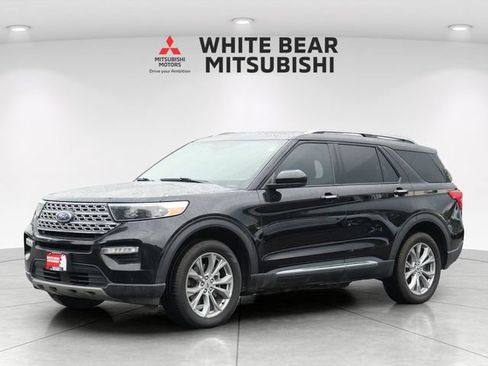 Used 2023 Ford Explorer Limited AWD/4WD image 2