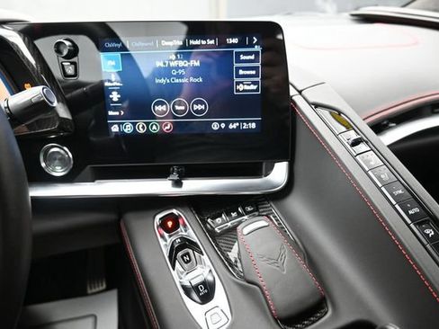 Used 2021 Chevrolet Corvette Stingray Premium Conv w/ Z51 Performance Package RWD image 10