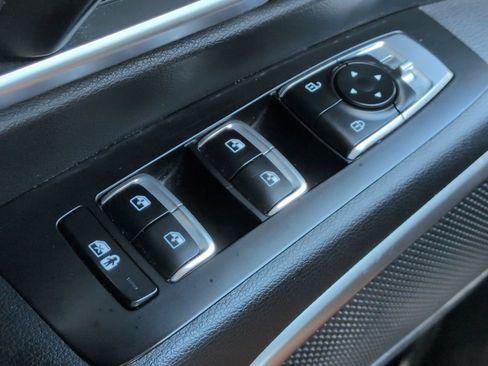 Used 2023 Kia Telluride S w/ S Sunroof Package FWD image 30