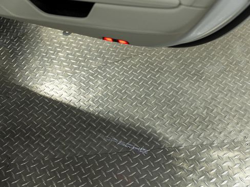 Used 2022 Porsche 911 Turbo S image 57