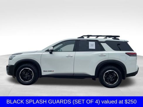 Used 2024 Nissan Pathfinder Rock Creek AWD/4WD image 2