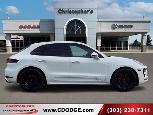 Used 2017 Porsche Macan GTS AWD/4WD image 2