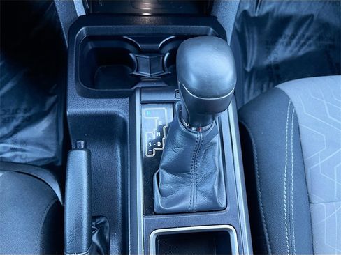 Used 2023 Toyota Tacoma TRD Off-Road image 16