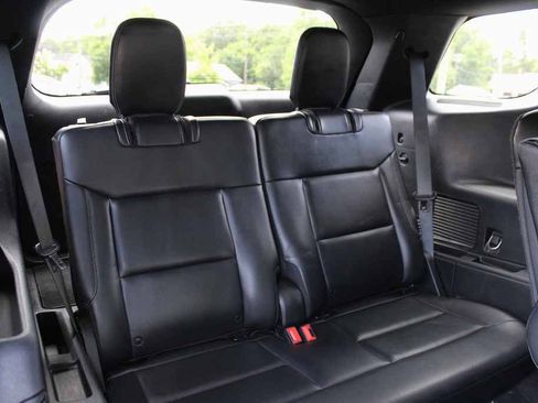 Used 2020 Ford Explorer XLT w/ Equipment Group 202A AWD/4WD image 29