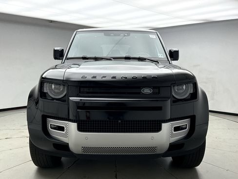 Used 2023 Land Rover Defender 110 SE AWD/4WD image 8