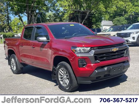 Used 2023 Chevrolet Colorado LT w/ LT Convenience Package II AWD/4WD image 1