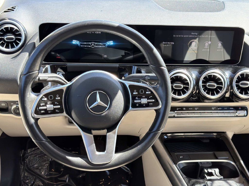 Used 2021 Mercedes-Benz GLA 250 w/ Premium Package image 9