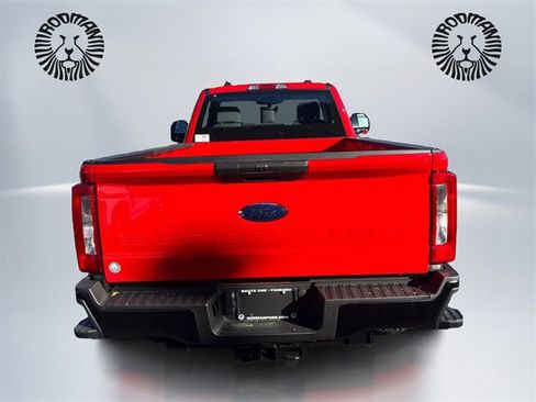 New 2026 Ford F250 XL w/ XL Off-Road Package image 6