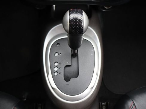 Used 2012 Nissan Juke SL image 37