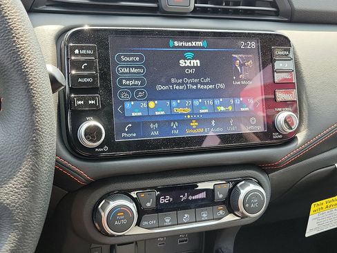 New 2025 Nissan Versa SR w/ Trunk Package image 12