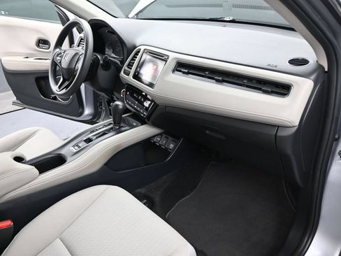 Used 2018 Honda HR-V EX image 24