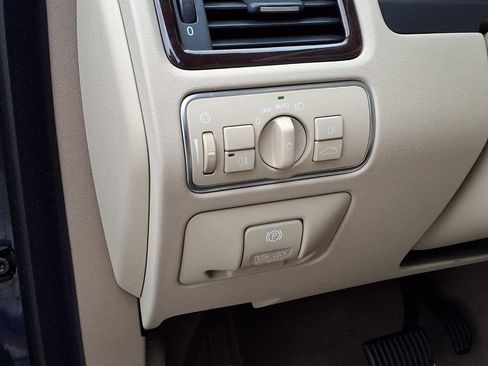 Used 2015 Volvo XC70 T6 Premier Plus AWD/4WD image 11