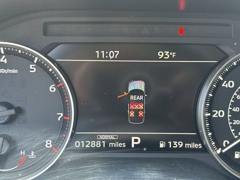 Used 2025 Mitsubishi Outlander SE FWD image 25
