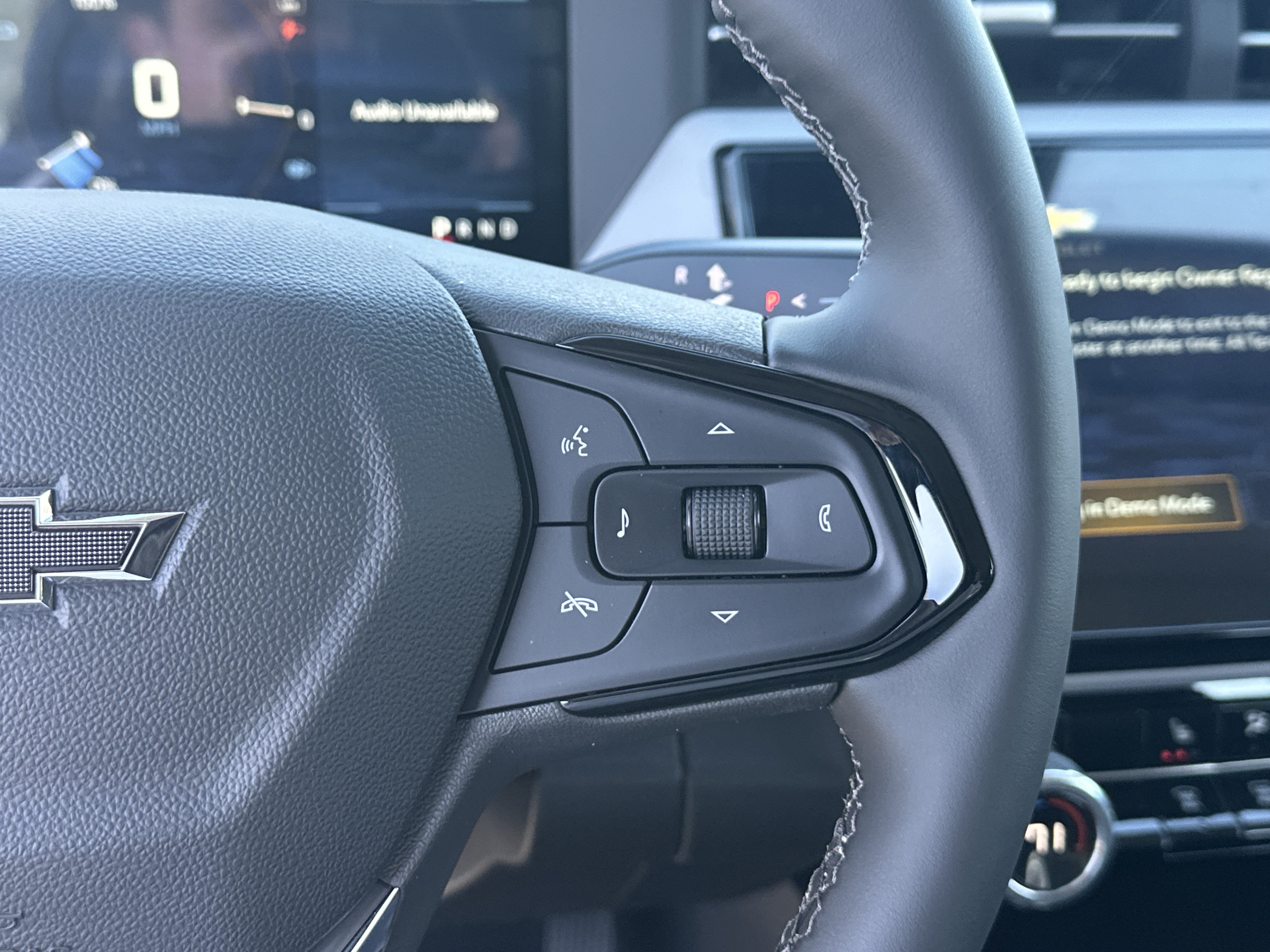 New 2027 Chevrolet Bolt LT w/ Comfort Package FWD image 25