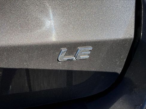 Used 2014 Toyota Sienna LE FWD image 8