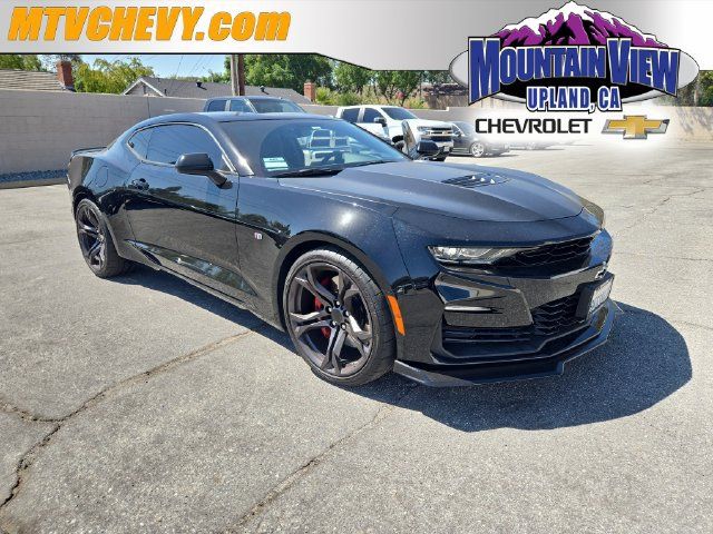 Used 2019 Chevrolet Camaro SS RWD image 1