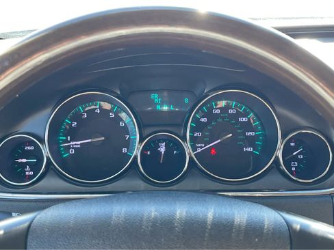 Used 2015 Buick Enclave Leather image 13