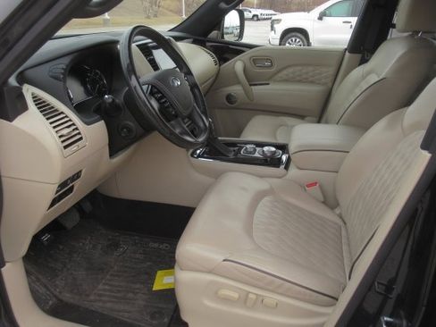Used 2021 INFINITI QX80 Sensory w/ All-Season Package image 3