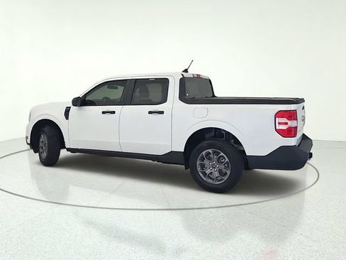 Used 2023 Ford Maverick XLT FWD image 3