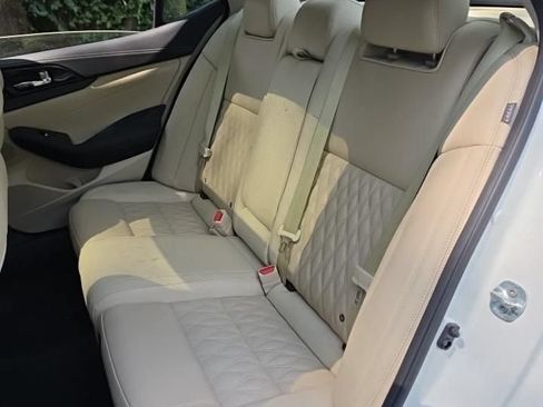 Certified 2023 Nissan Maxima Platinum w/ Sport Mat Group FWD image 4