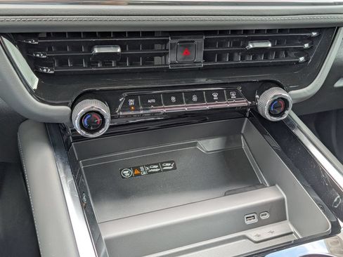 New 2026 Chevrolet Suburban LT w/ Comfort Package RWD image 25